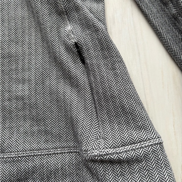 Lululemon herringbone pattern Long Sleeve Top - Picture 3 of 4